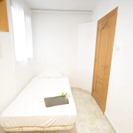 Privada A Pasos De La Playa * Valencia